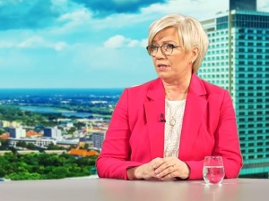 Opozycjoniści PRL do Przyłębskiej: Polska nie ma żadnego obowiązku utrzymywać funkcjonariuszy służb