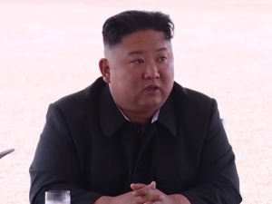 Kim Dzong Un przyznał się publicznie do gospodarczej porażki. Rozwiązanie? „Siły nuklearne”