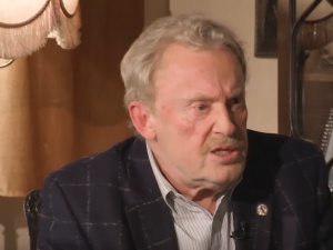 Olbrychski „wstrząśnięty tym co przeżywa Krystyna Janda” zaatakował prezesa PiS