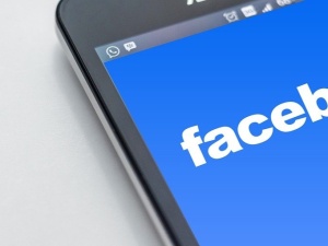 Facebook zbanował australijskie media. Teraz chce rozmawiać z rządem 