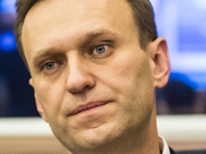 Amnesty International uznało, że Nawalnemu nie przysługuje tytuł więźnia sumienia. Putin zapłacił?