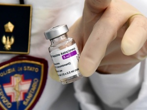 Dania wstrzymuje stosowanie szczepionki AstraZeneca. „Poważne przypadki zakrzepów”