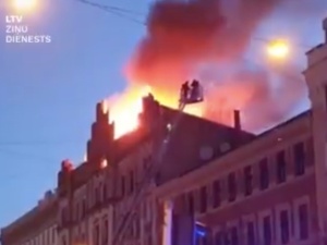 [Video] Dramat w centrum Rygi. W płomieniach zginęło 8 osób. Jest wielu rannych