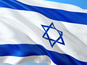 Z OSTATNIEJ CHWILI. Armia izraelska przechodzi do ofensywy. „Zaczęły atakować cele militarne”