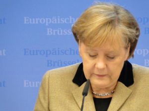 Die Welt: Koniec uprzejmości – Merkel straciła cierpliwość do Polski