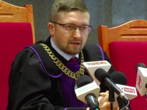 Sąd w Olsztynie: Zawieszenie Pawła Juszczyszyna nielegalne. Sędzia wygrał pozew o ochronę dóbr osobistych