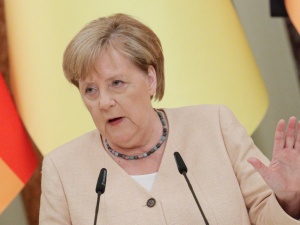 Kuźmiuk: Wypowiedzi Merkel po spotkaniu z Putinem? Bezczelność