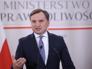 Zbigniew Ziobro krytykuje premiera. „Kompletnie nas zaskoczył, podjął decyzję sprzeczną z ustaleniami”