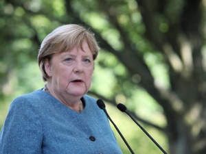 Afront prezydenta Dudy wobec Merkel. Niemieckie media odwracają kota ogonem