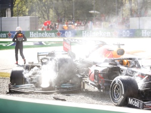 F1. Kraksa Verstappena z Hamiltonem! Robert Kubica walczył na torze Monza