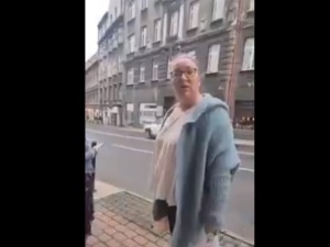 [VIDEO] Wypier****j z Bielska. Marta Lempart przywitana w Bielsku-Białej własnym hasłem