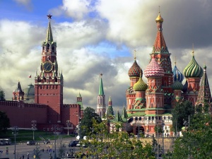 Polityk z rosyjskiej czarnej listy jedzie do Moskwy, spotka się z ludźmi Putina