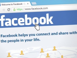 Nowy projekt Facebooka. Technologiczny gigant chce zatrudnić w UE 10 tys. osób