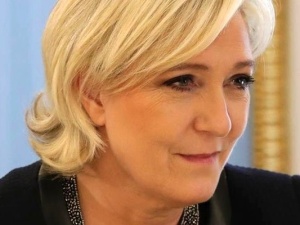 Ekspert: Morawiecki spotkał się z Le Pen. Krytykują hipokryci powtarzający narrację Łukaszenki i Putina