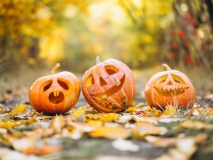 Prawy Sierpowy: Halloween czy Wszystkich Świętych?