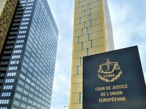 TSUE orzekł, że prawo UE stoi na przeszkodzie obowiązującemu w Polsce systemowi delegowania sędziów