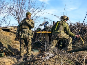 Dowódca ukraińskich wojsk lądowych: Trwa najintensywniejsza faza walk o Bachmut