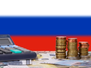Ekspert: Rosyjska gospodarka skurczy się w tym roku o około 15–20 procent