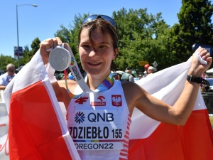 Sensacja na lekkoatletycznych MŚ: Srebrny medal dla Katarzyny Zdziebło w chodzie na 20 km!