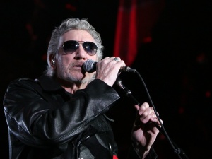 Roger Waters odpowiada Gazecie Krakowskiej i śpiewa o krakowskim radnym