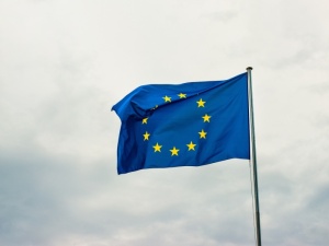 Komisja PE wykreśliła stwierdzenie, że „Polska ponosi największy ciężar pomocy Ukraińcom”