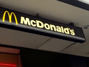 Nowa sieć fast foodów w Polsce. Czy zagrozi McDonald's?