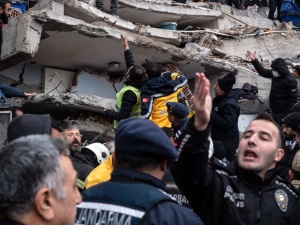 Turcja: Potężny wstrząs wtórny po trzęsieniu ziemi
