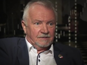 Mocny wywiad z Andrzejem Rozpłochowskim - opowiada o żonie i o ojcu, którzy na niego donosili SB