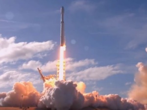 [Video] Tak Elon Musk wysłał w kosmos samochód Tesla