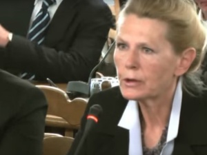 Ewa Kochanowska na posiedzeniu komisji MON: "Matko Boska co to jest, przecież to nie jest mój zmarły!"