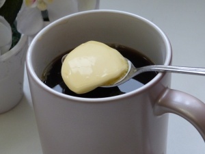 Oto dieta - cud na schudnięcie! Kawa z ... masłem i chudniesz pół kilo dziennie?