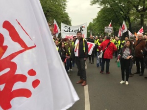 Pracownicy Amazon z Niemiec, Polski, Hiszpanii i Włoch protestowali w Berlinie "Brak zgody na wyzysk"