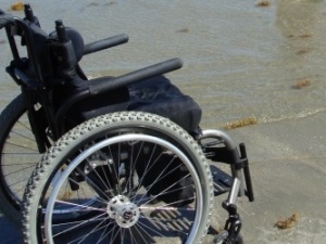 Skandal. Niepełnosprawna Polka po wizycie na lotnisku w Tel Aviwie: "Zabrali mi wózek, prawie rozebrali"