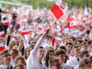 Prezydent do Polonii: Zobaczyć taki las biało-czerwonych flag tutaj to naprawdę wielkie wzruszenie