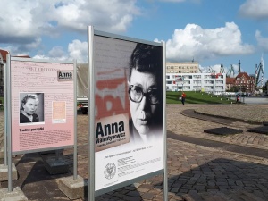 38. rocznica Sierpnia ’80: Krzyże Wolności i Solidarności dla działaczy, wystawa Anny Walentynowicz