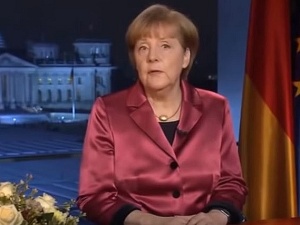 Die Welt: Merkel zaapelowała o rezygnację z narodowej niezależności i przekazanie swych kompetencji UE