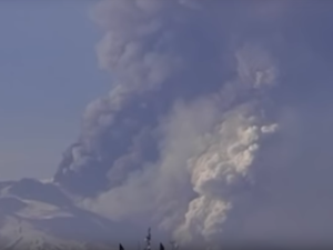 [Wideo] Wygląda przerażająco. Erupcja Etny!