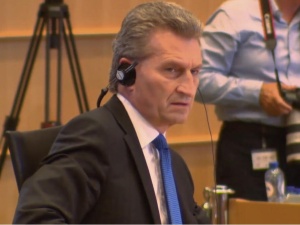 Oettinger: Brexit może Niemcy dużo kosztować