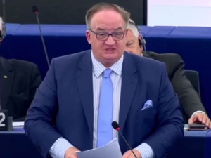 Jacek Saryusz-Wolski: Koalicja Europejska to dziwoląg i precedens w skali UE. Koalicja Euro-Przebierańców