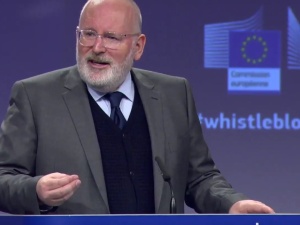 Frans Timmermans na konwencji Wiosny: "Obiecuję wam: nie pozwolę, by ktokolwiek wyprowadził Polskę z UE"