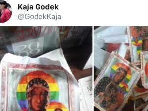 W Płocku rozklejono plakaty z Matką Bożą w aureoli z tęczy LGBT