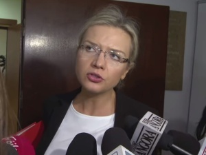 Kuźmiuk: Komisja Amber Gold przyjęła ostateczny raport. Bez politycznego parasola afera byłaby niemożliwa