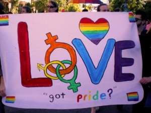 Prawie 10 tys. osób podpisało petycję do ambasadorów przeciwko ich angażowaniu się w promocję LGBT w PL