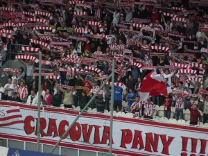 [FOTO] Cracovia parodiuje pomysł Trzaskowskiego. "Przy stadionie powstała specjalna Strefa Relaksu"