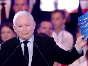 [video] Konwencja PiS. Hat Trick Kaczyńskiego: Płaca min. 4 tys.zł do 2023 roku, dopłaty dla rolników...