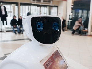 Polacy nie boją się robotów – mówią raporty specjalistów z branży