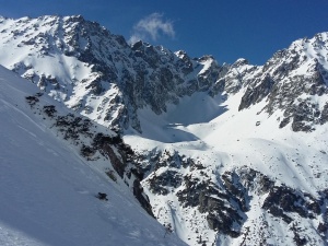 Ostrzeżenie przed silnym wiatrem. W Tatrach nawet 180 km/h. "Nie wychodźcie w góry!"