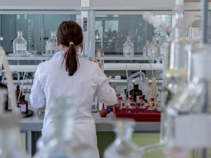 Polska zakupi duże ilości testów wykrywających koronawirus