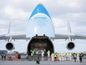 Ukraińskie media o transporcie An-225: W historii lotnictwa taka objętość ładunku nie była transportowana