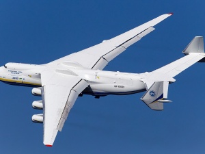 Niemcy wynajęli An-225 Mrija do przewozu maseczek z Chin. Pośmiejemy się?